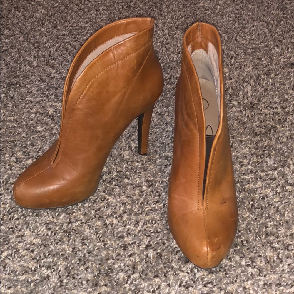 Jessica Simpson booties 7.5